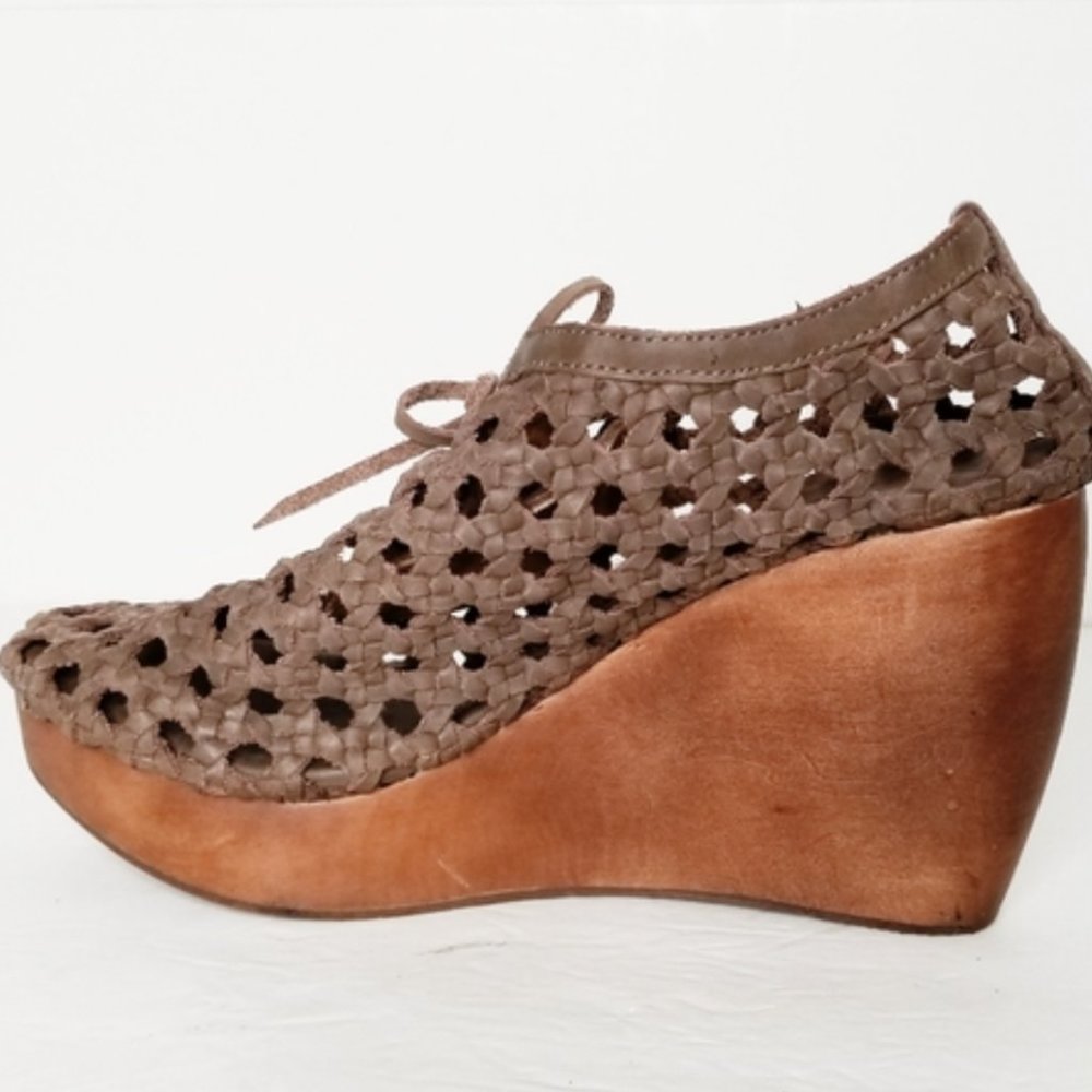 Fiel Bintan Putty Basket Weave Wedge